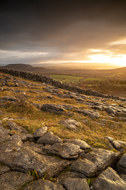 fahee,golden,hills,january,mist,pick-hills,wall,winter